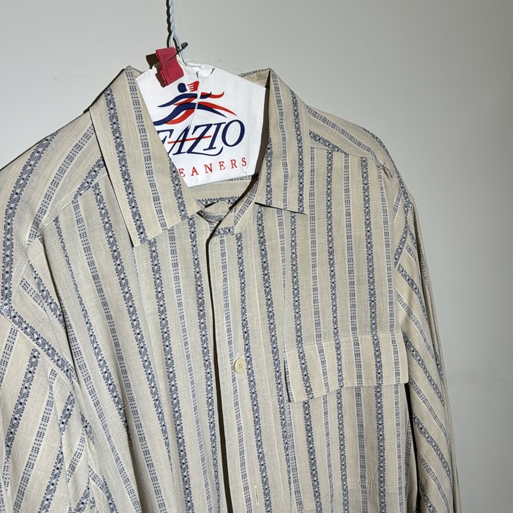 Giorgio Armani Original! Mens late 80’s dress shirt in great condition. Large. - Picture 4 of 7